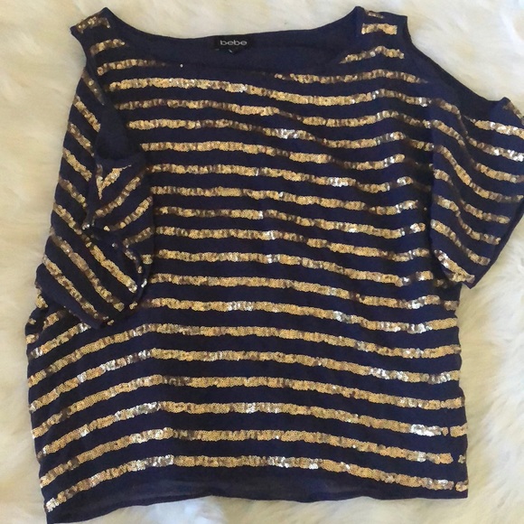 Open Shoulder BEBE top - Picture 2 of 3